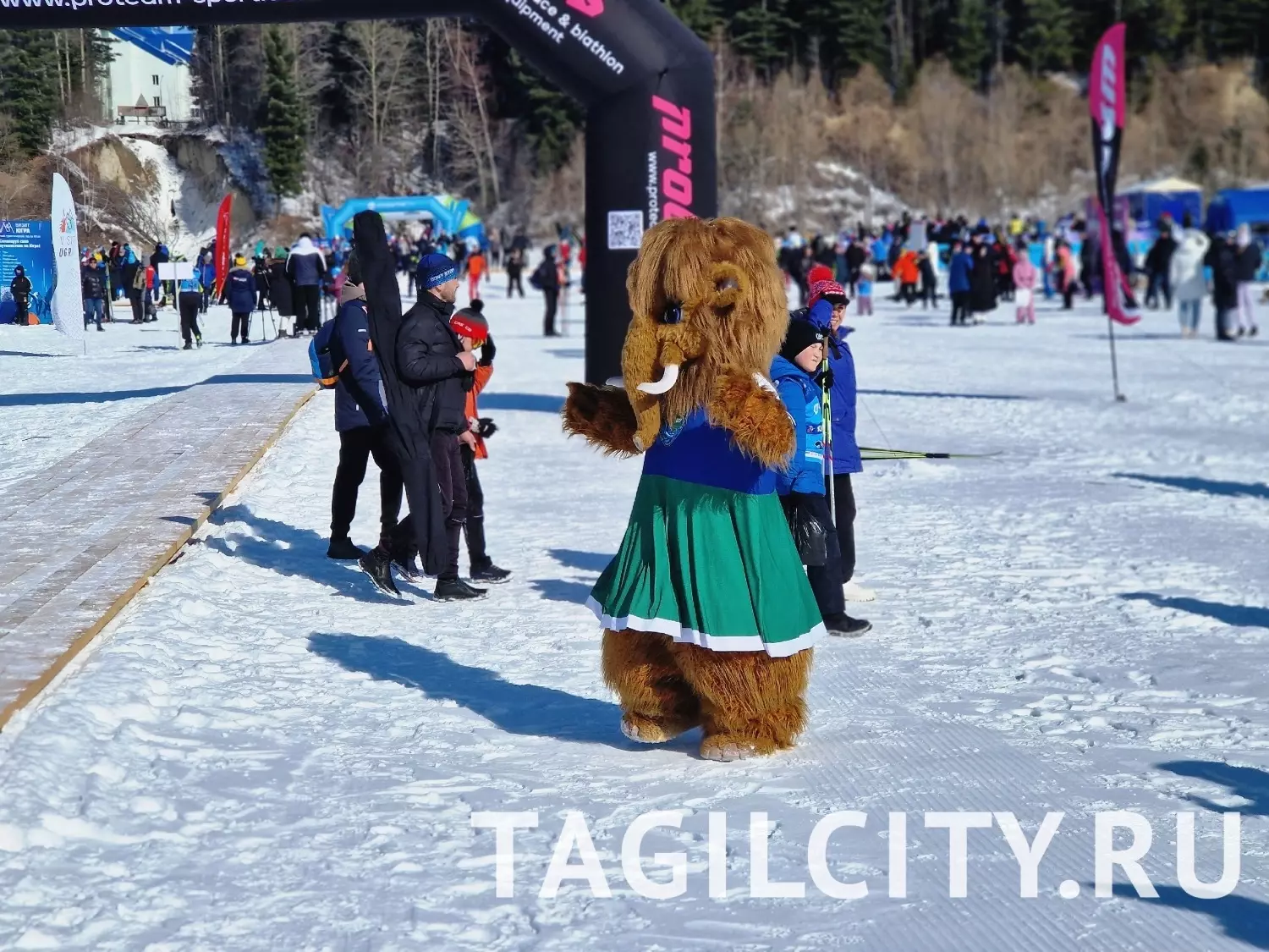 XI Югорский лыжный марафон в Ханты-Мансийске.