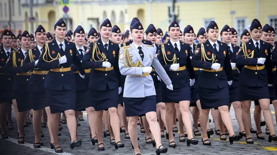 Парад в Екатеринбурге состоялся с ограничениями