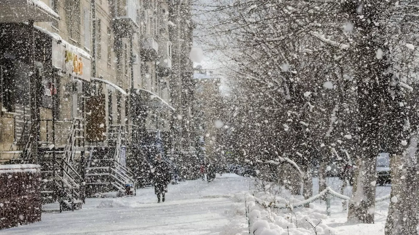 В Екатеринбурге УК разрешили бесплатно вывозить снег на полигоны