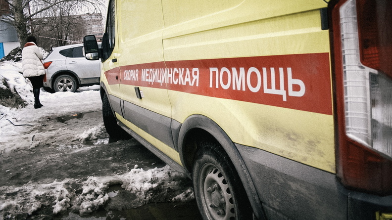 Без зимней резины осталась скорая помощь в 3 городах в Свердловской области