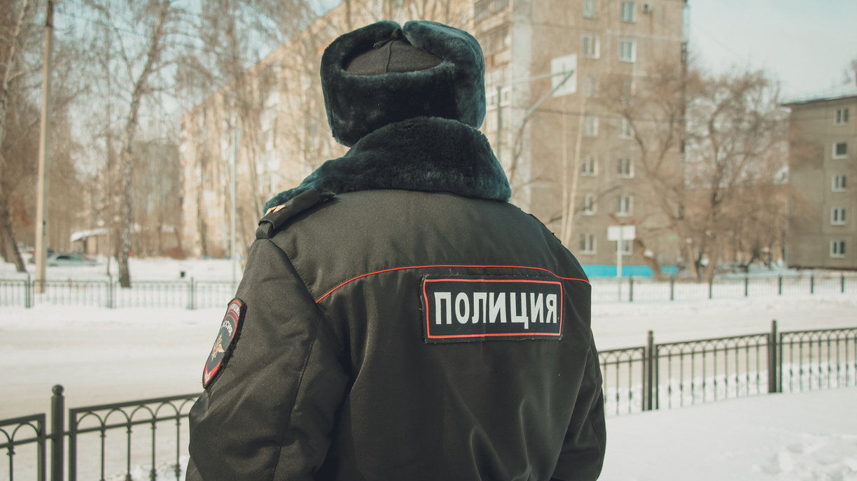 Облаву на мигрантов устроили полицейские под Екатеринбургом