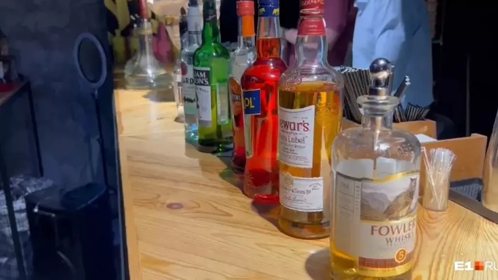 В баре Екатеринбурга незаконно продавали алкогольные коктейли