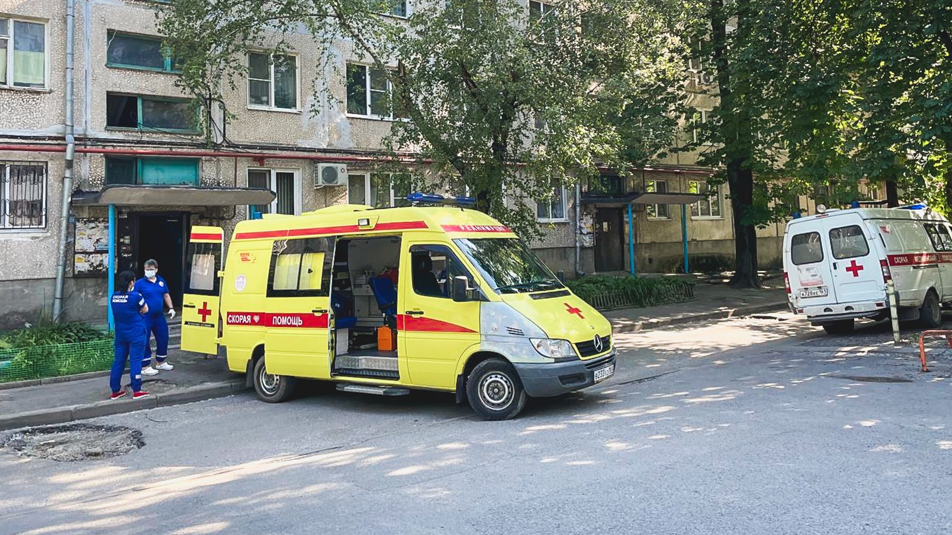 Неизвестный угрожает расстрелом медиков в Екатеринбурге