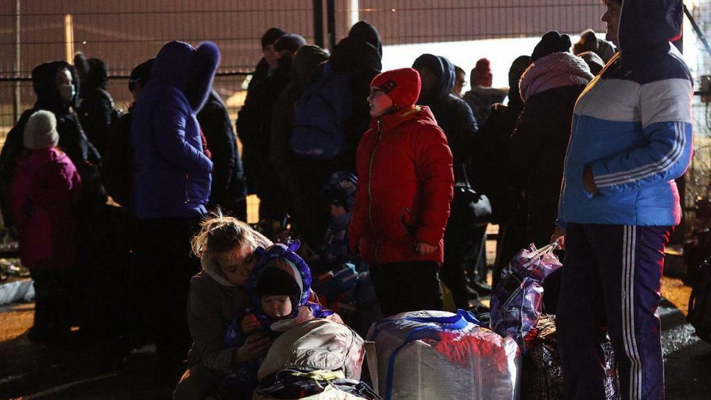 Свердловские власти изменили места размещения беженцев из Донбасса