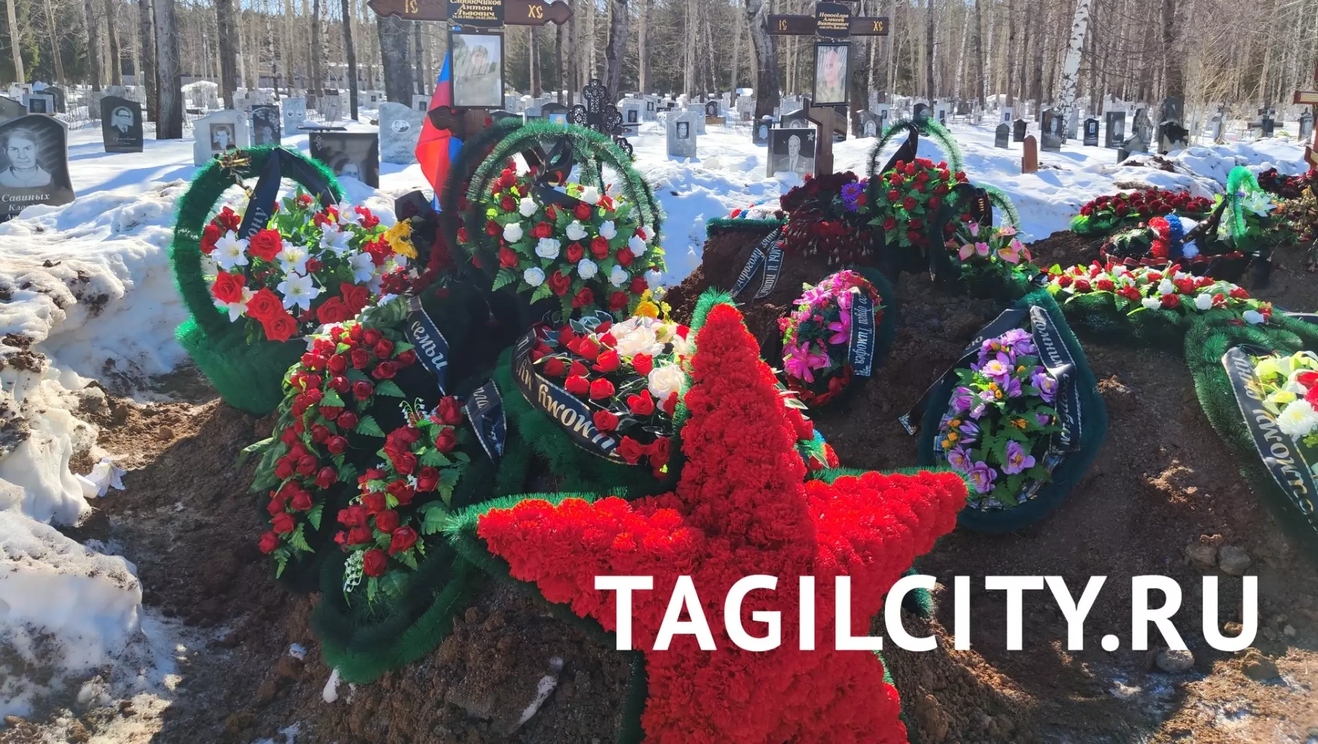 В Нижнем Тагиле на Аллее Славы на кладбище появилось 11 новых могил