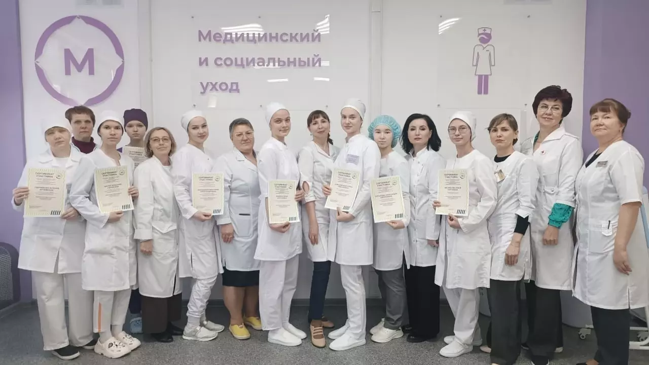 Две студентки Свердловского медколледжа выступят на чемпионате «Профессионал»