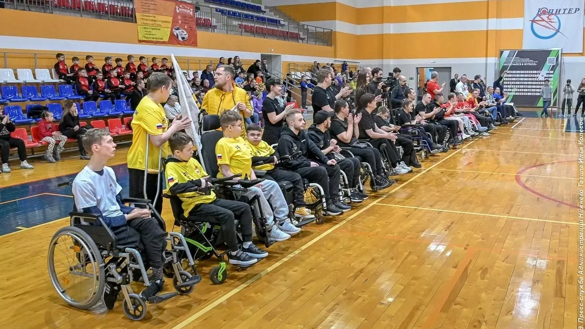 В Нижнем Тагиле проходят соревнования по футболу для инвалидов-колясочников