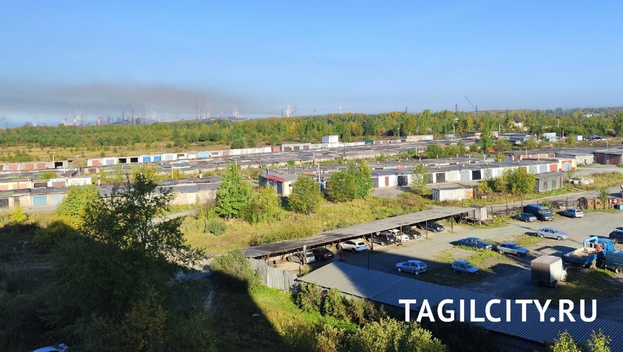 Жители Нижнего Тагила пожаловались на дымку и насморк из-за выбросов