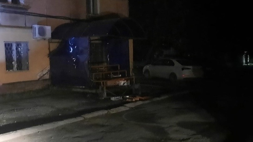 Овощная палатка сгорела на улице Пархоменко в Нижнем Тагиле