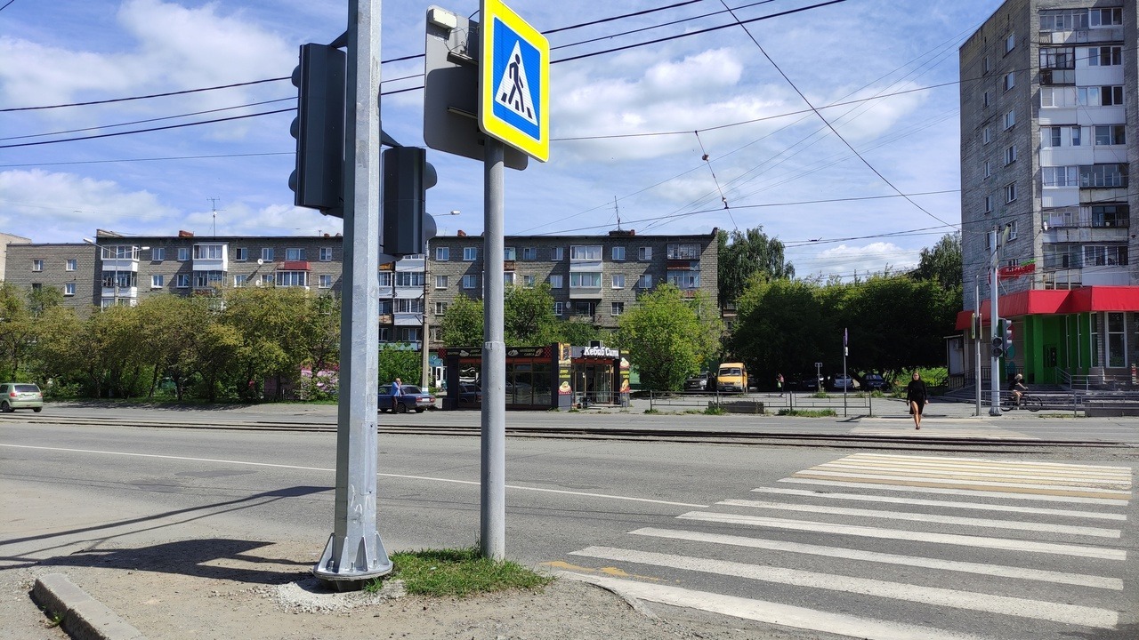 Светофор для пешеходов заработает у налоговой по улице Островского в Нижнем Тагиле