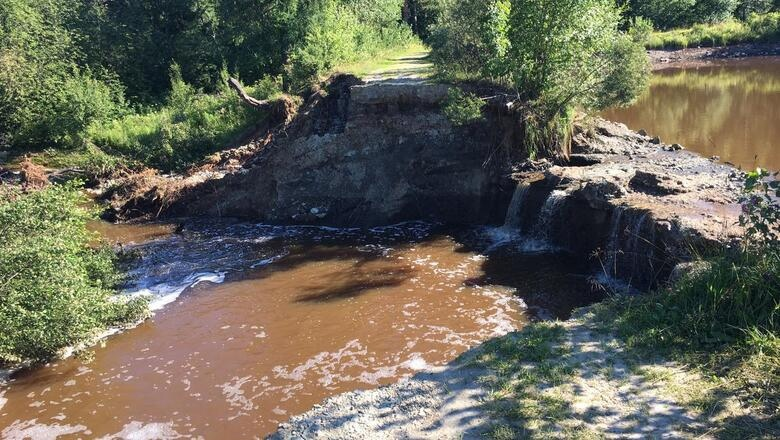 Разрушенную потопом насыпь на Иван-озере в ГГО ещё не восстановили