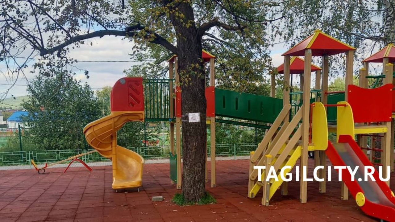 Реконструкция парка в Черноисточинске под Нижним Тагилом подходит к концу