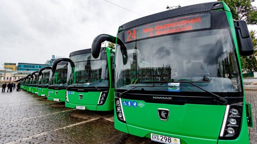 В городах Свердловской области появится 330 новых автобусов