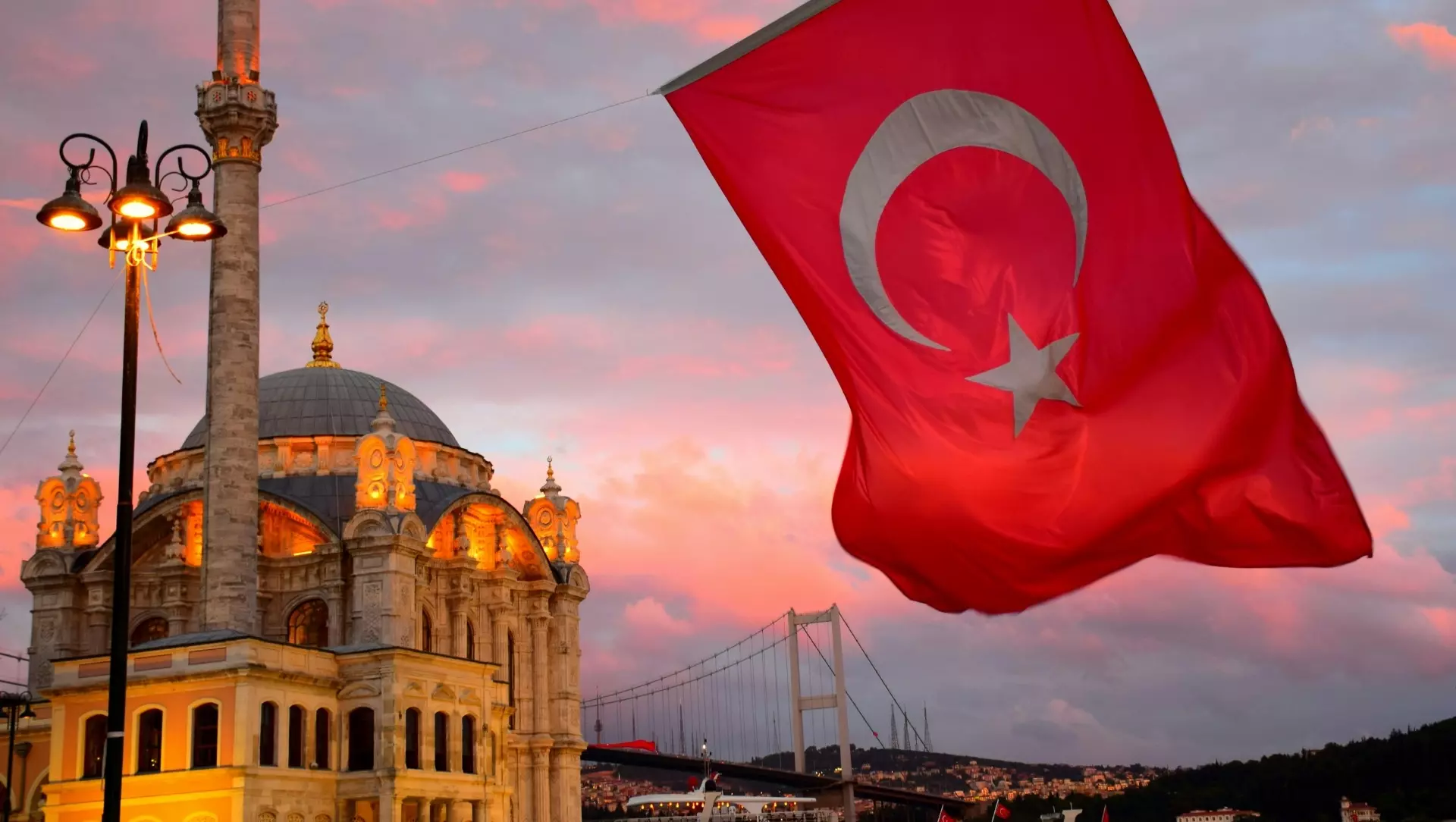 Россия лидирует по количеству туристов в Турции