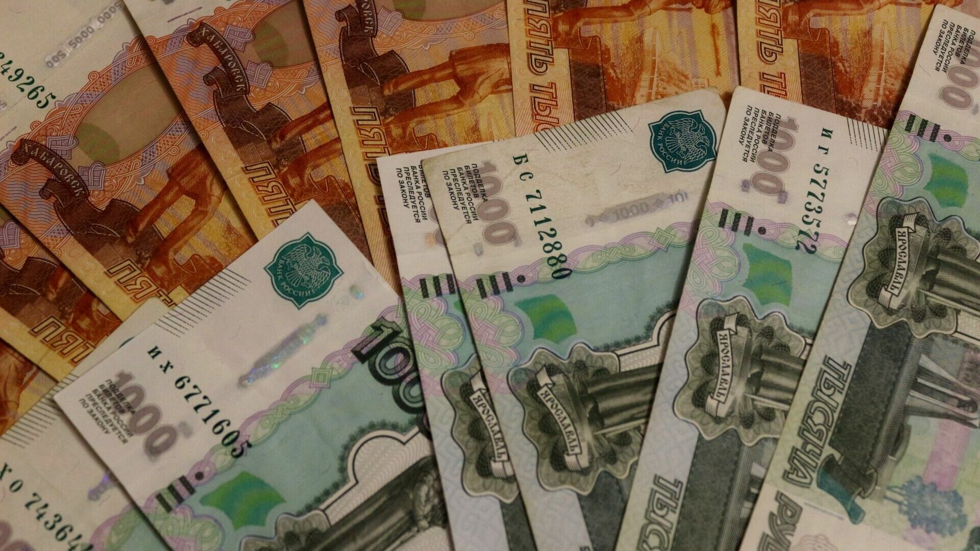 Лжесантехник похитил у пенсионерки из Екатеринбурга 300 тысяч рублей