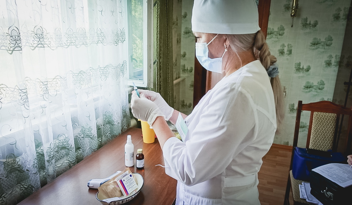 Протестировать вакцину от коронавируса в России планируется на детях 6-8 лет