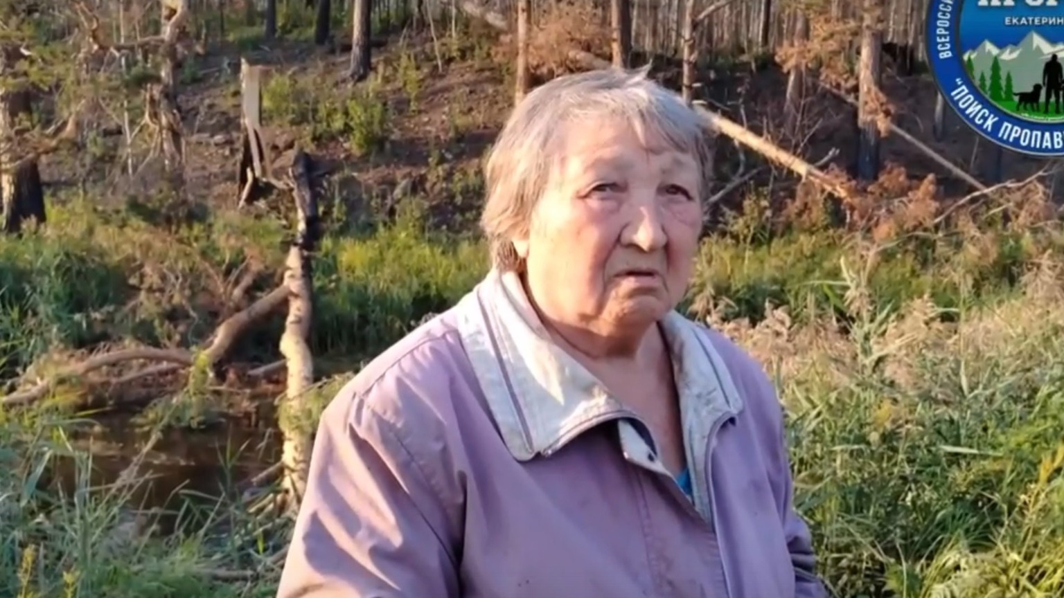 Пожилая женщина в Свердловской области заблудилась и прошла почти 20 км по лесу