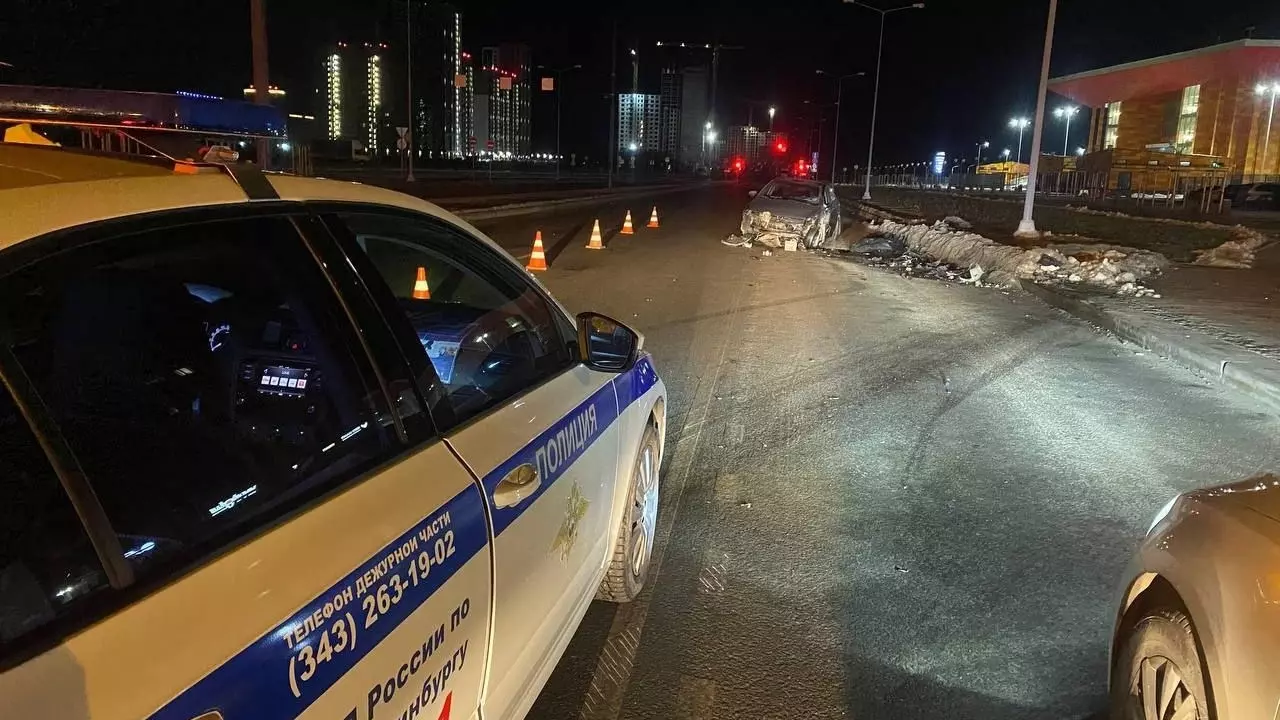 Непристегнутый водитель погиб в ДТП на улице Академика Сахарова в Екатеринбурге