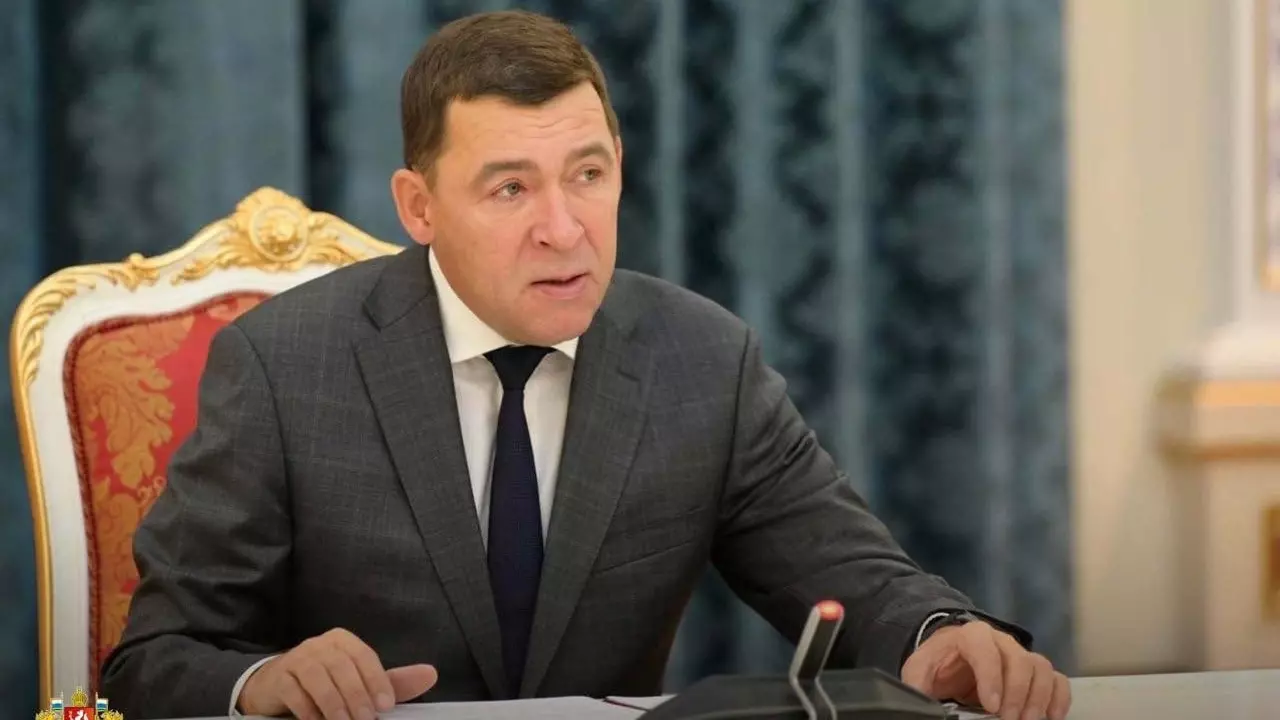 Свердловский губернатор обещал посетить Первоуральск после жалоб жителей на воду