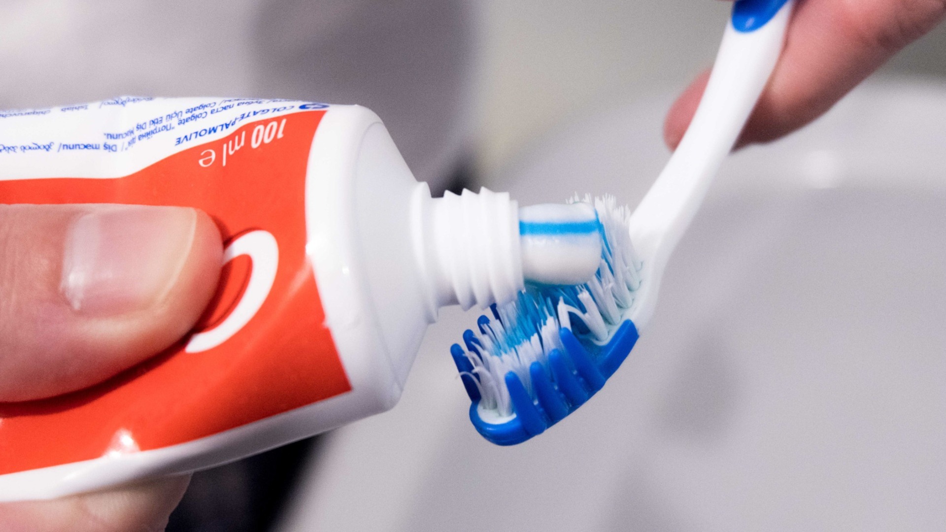 33 упаковки зубной пасты украл молодой человек в Екатеринбурге