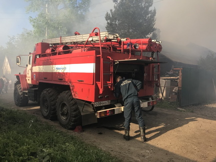 Экстренное предупреждение из-за лесных пожаров объявлено в Свердловской области