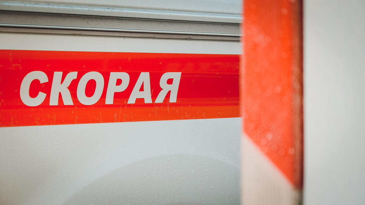 Пострадавшего при взрыве газа трехлетнего ребенка из Арамиля отправили в Екатеринбург