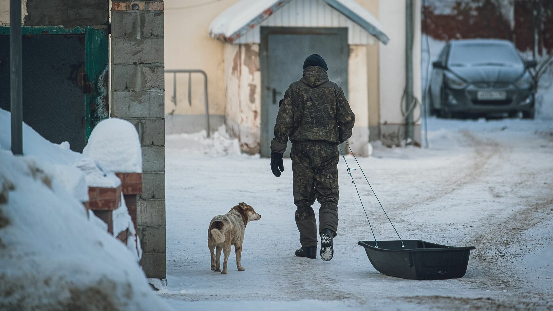 Штормовое предупреждение из-за сильных снегопадов объявлено в Свердловской области