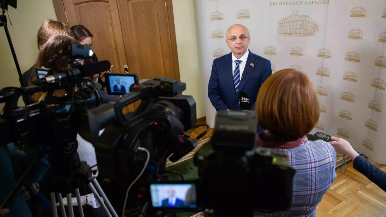 Шандалович отчитался о принятии проекта бюджета Карелии на 2024 год в первом чтении