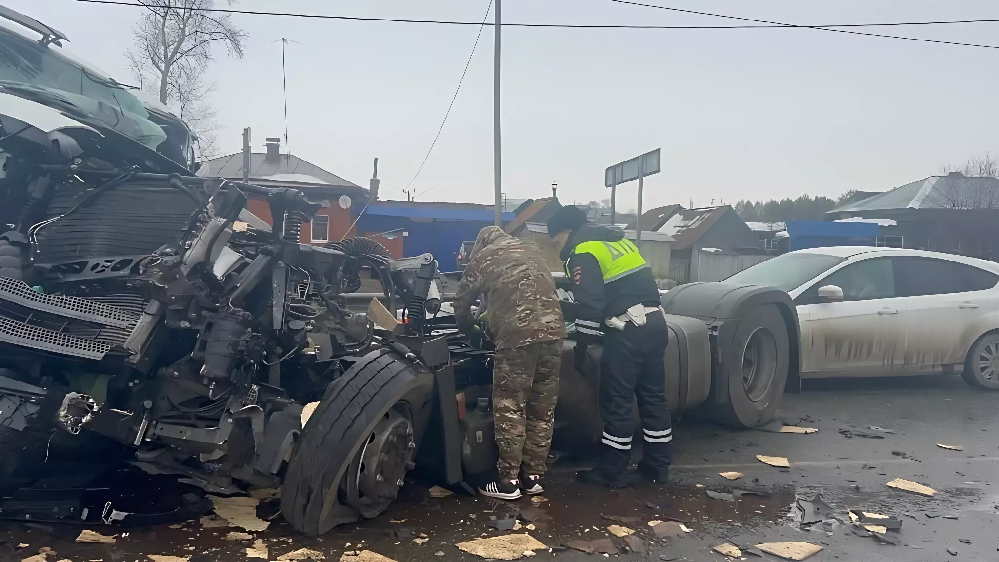 Водитель тягача погиб после столкновения с фурой под Заречным