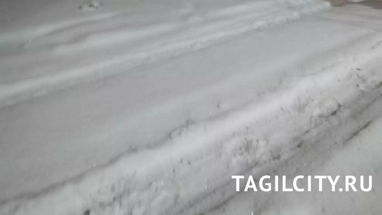 Жители Нижнего Тагила столкнулись с сильным снегопадом