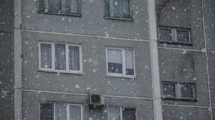 Обрушения крыши в любой момент боятся жильцы пятиэтажки на ВИЗе в Екатеринбурге