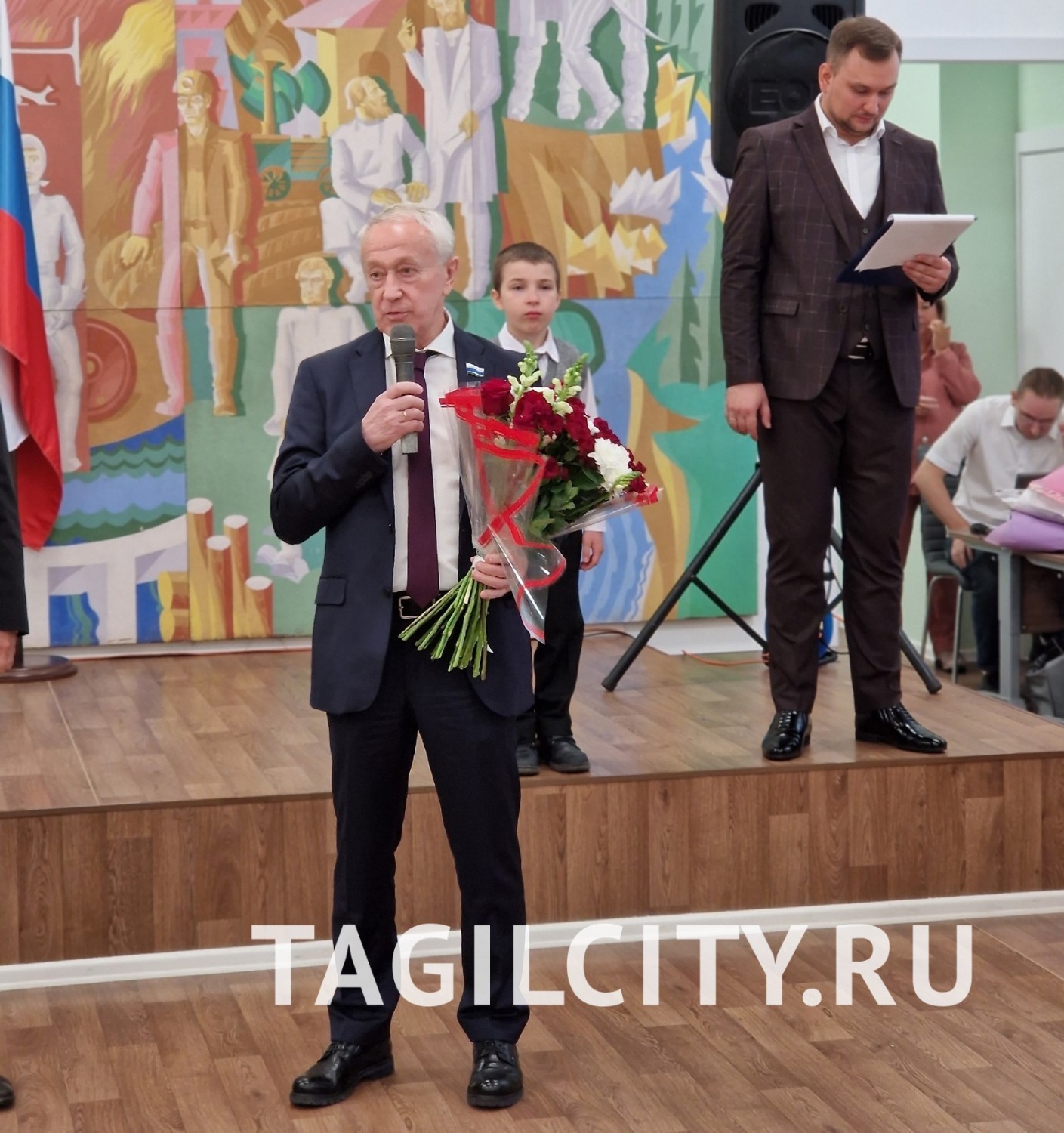 председатель комитета Законодательного Собрания Свердловской области по социальной политике Вячеслав Погудин.