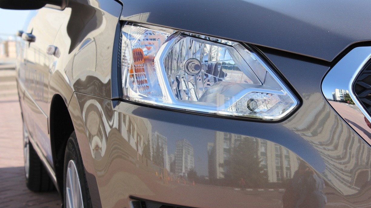 Неизвестные похитили капот c Hyundai в Екатеринбурге