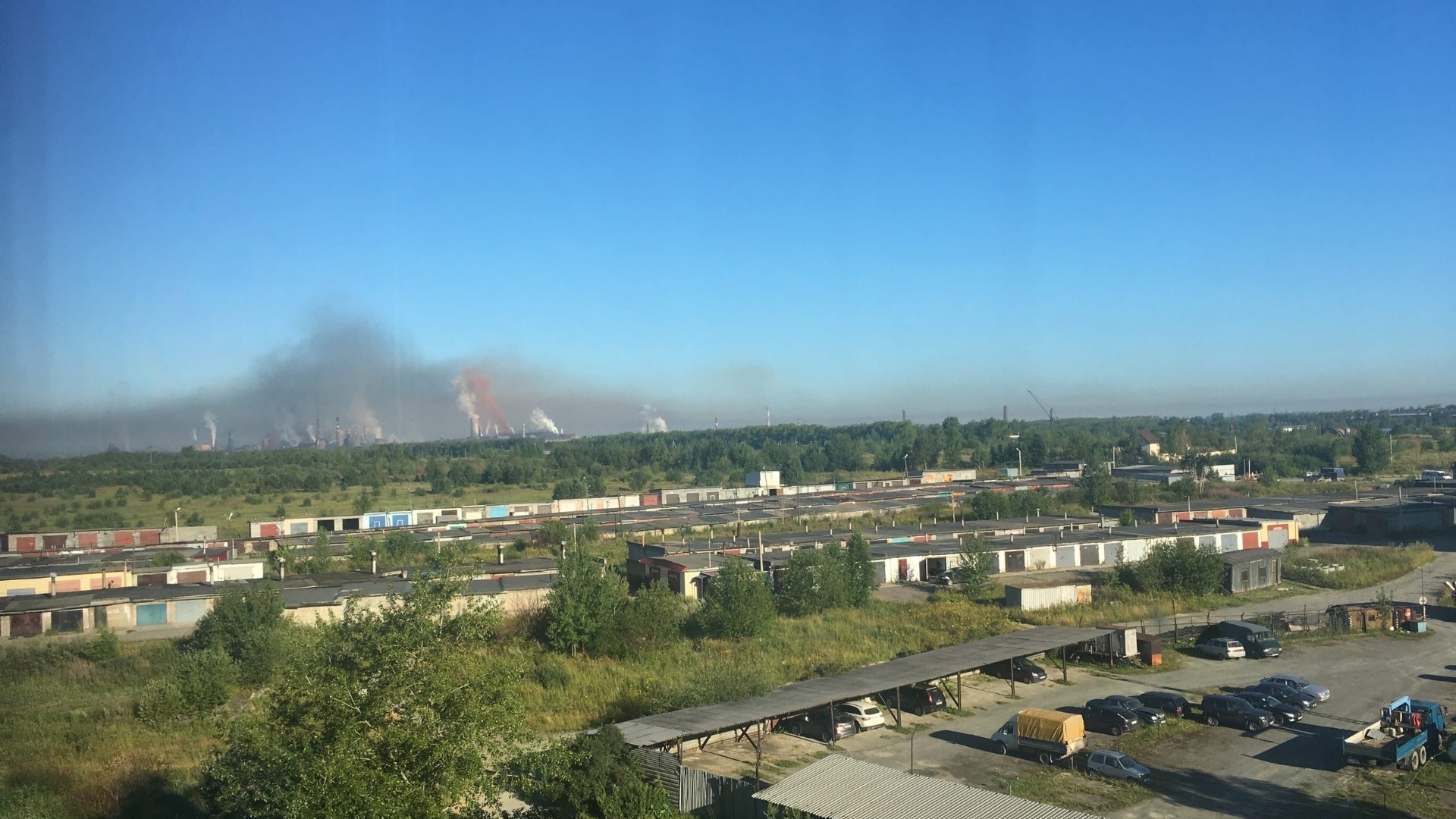 Тагильчане пожаловались на смог над городом 3 августа