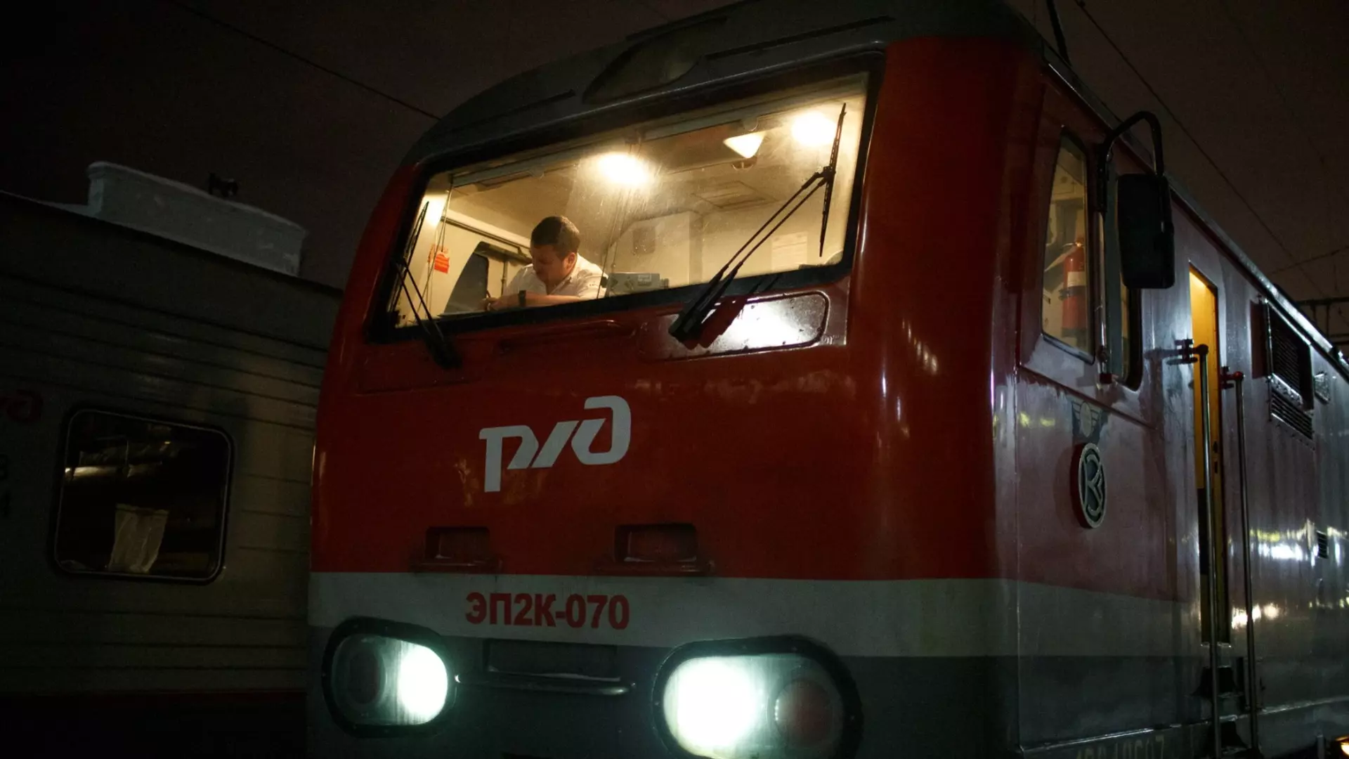 Три железнодорожных поезда попали в затор под Челябинском