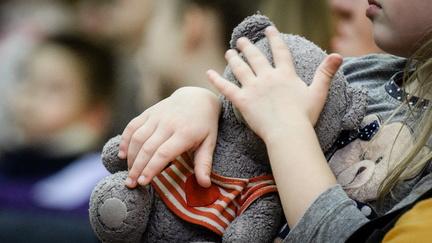 «Облизывал под одеялом»: об отчиме-педофиле рассказала студентка из Екатеринбурга