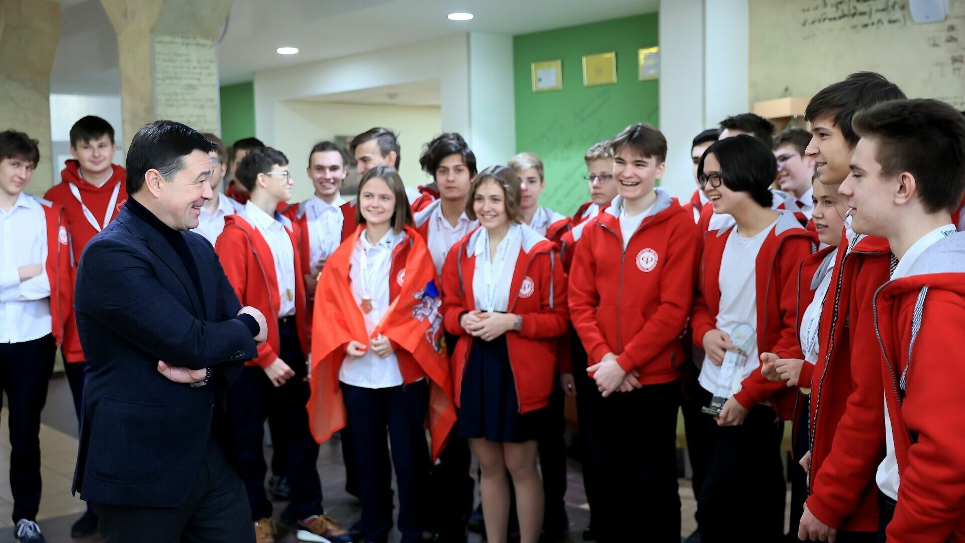 Губернатор Подмосковья высоко оценил успехи учащихся Физтех-лицея на олимпиаде