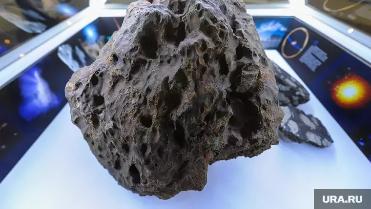 Студенты в Екатеринбурге дали новую жизнь фрагментам метеорита