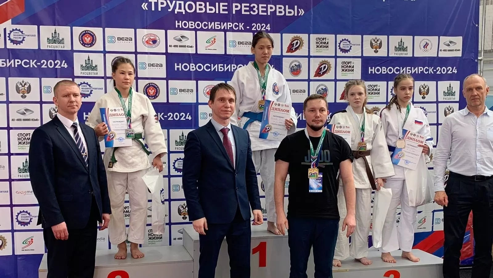 Юная дзюдоистка из Нижнего Тагил завоевала медаль в Новосибирске