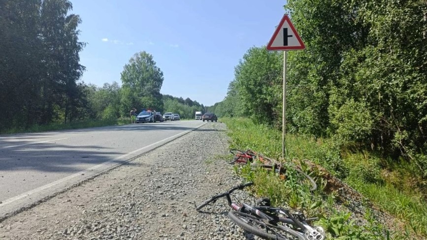 Уснувший водитель за рулем под Ревдой сбил троих подростков-велосипедистов