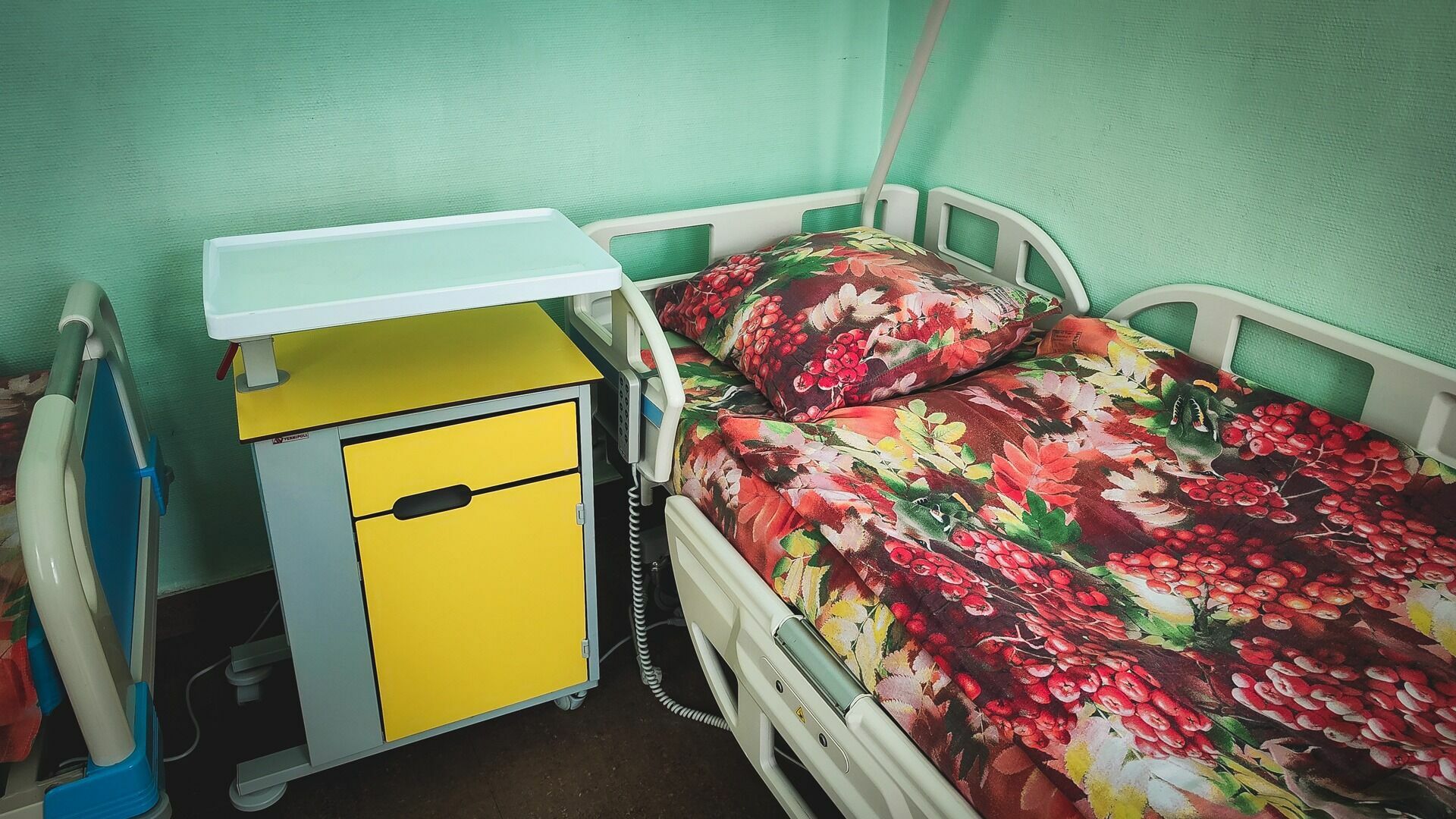 Выпускница детского дома из Екатеринбурга обвинила врачей в смерти сестры