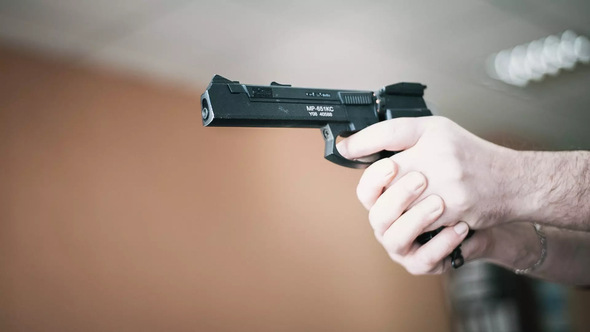 В Екатеринбурге арестован стрелявший в голову студента мужчина