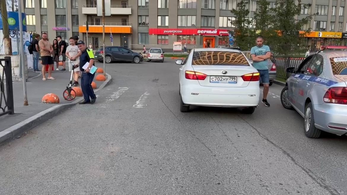 Трехлетнего мальчика на беговеле сбила иномарка в Екатеринбурге