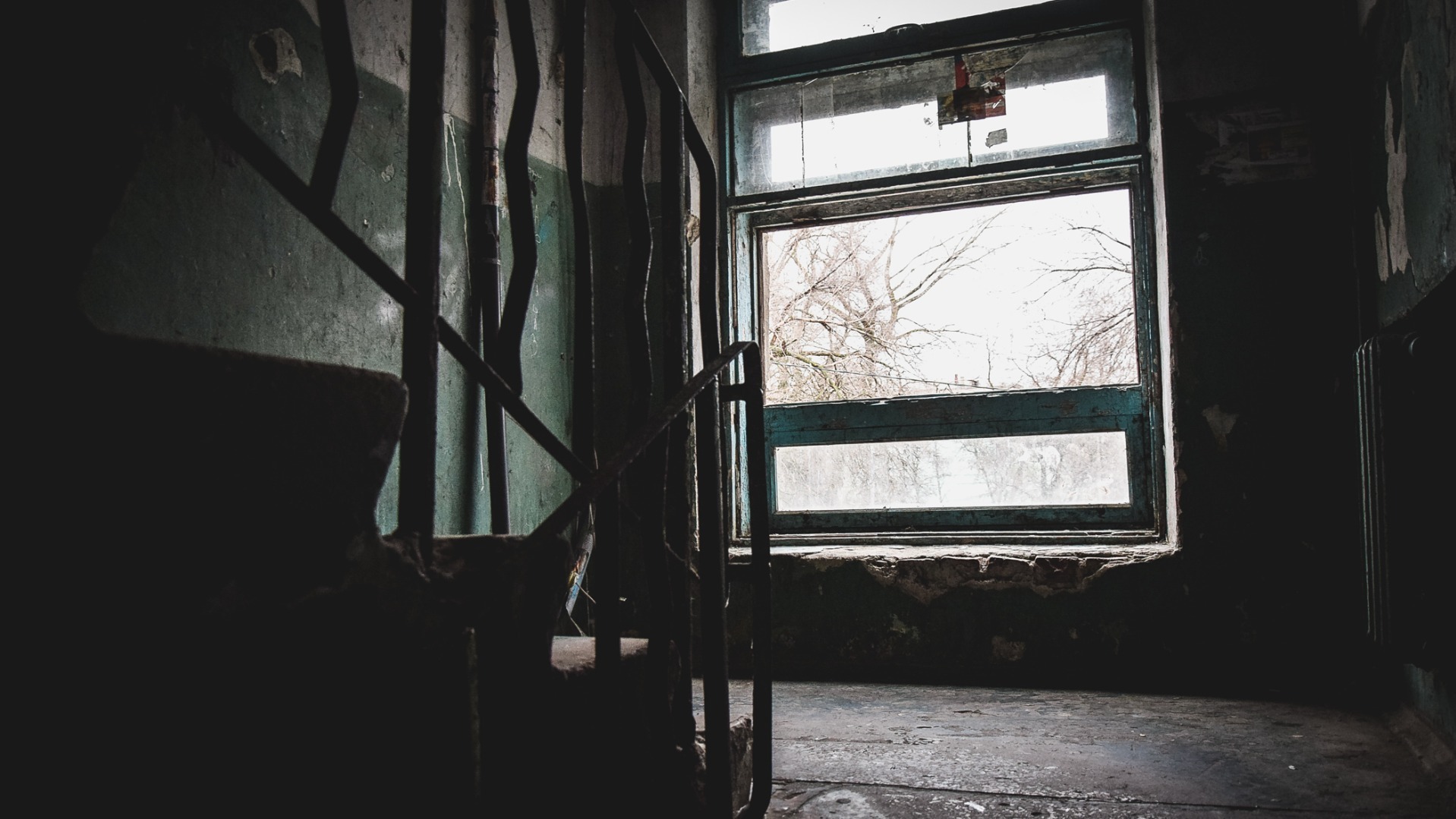 Банда подростков вновь кошмарит целый дом на Вторчермете в Екатеринбурге