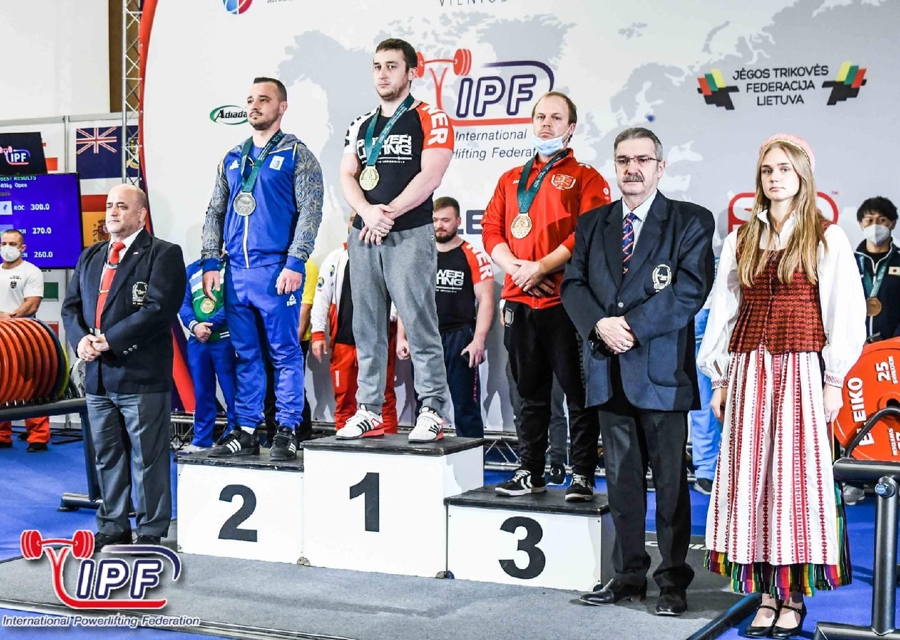 Тагильчанин Станислав Буцин стал чемпионом мира на соревнованиях по жиму в Литве