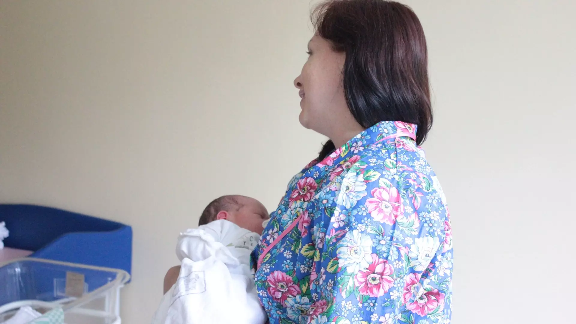 Сотрудники ГИБДД помогли рожающей женщине добраться до больницы