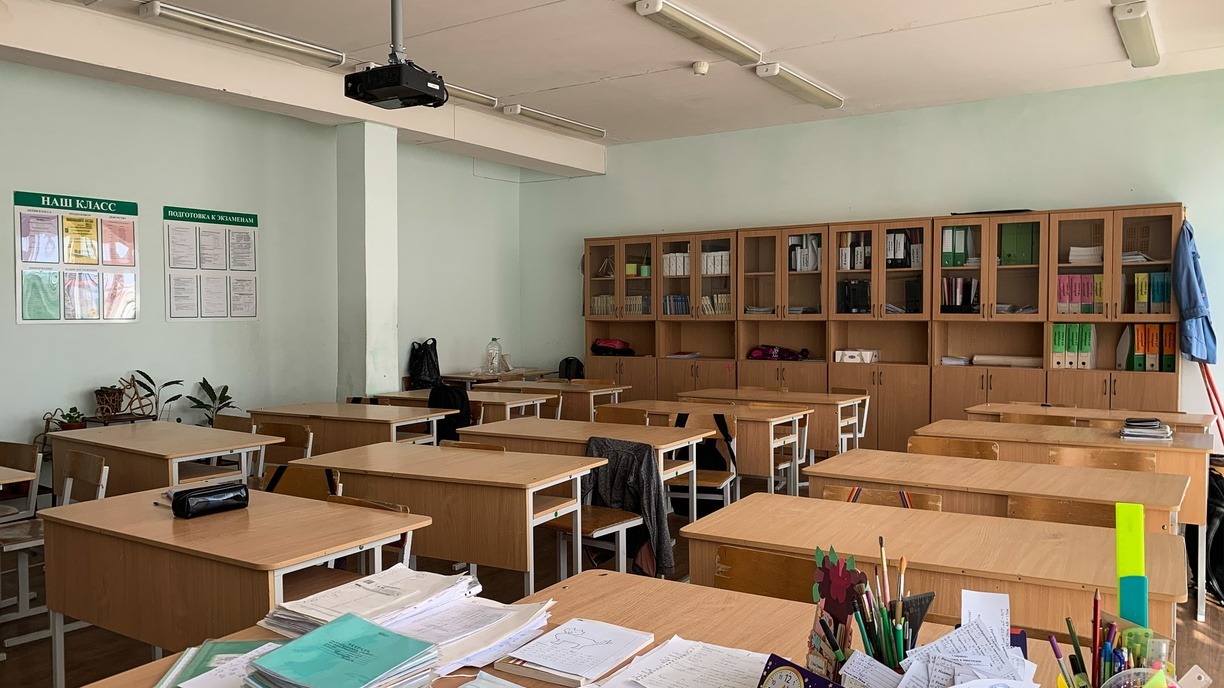 Директор школы № 22 в Екатеринбурге признал вину в конфликте с родителями