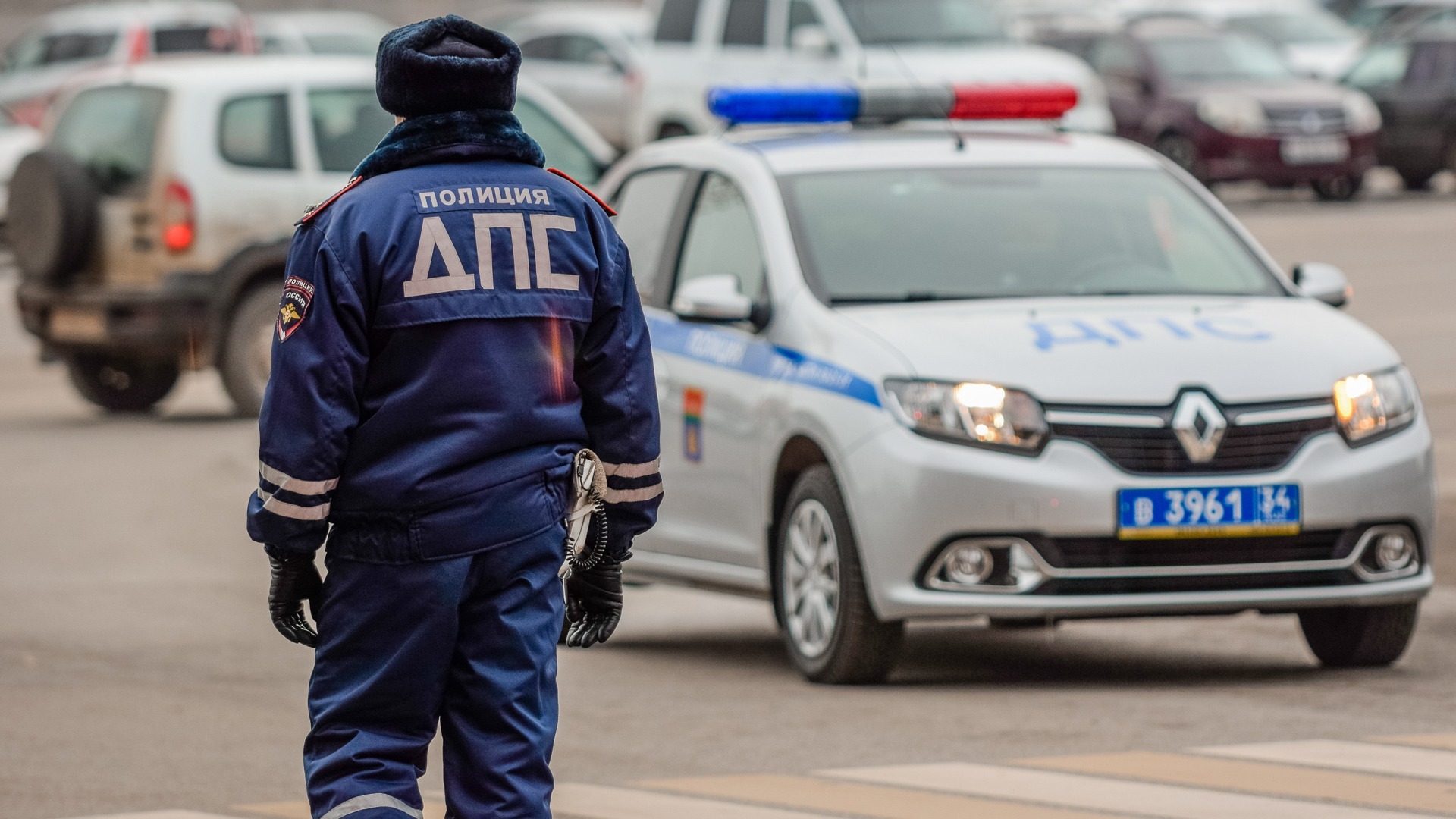 Екатеринбургские полицейские врезались в фуру и чуть не погибли во время погони