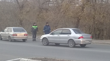 Двух водителей в Свердловской области обвиняют во взятках полицейским
