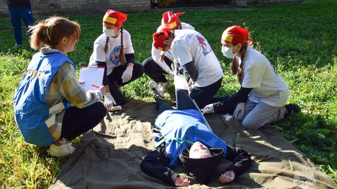 В конкурсе юных пожарных из Свердловской области поучаствовали 270 детей